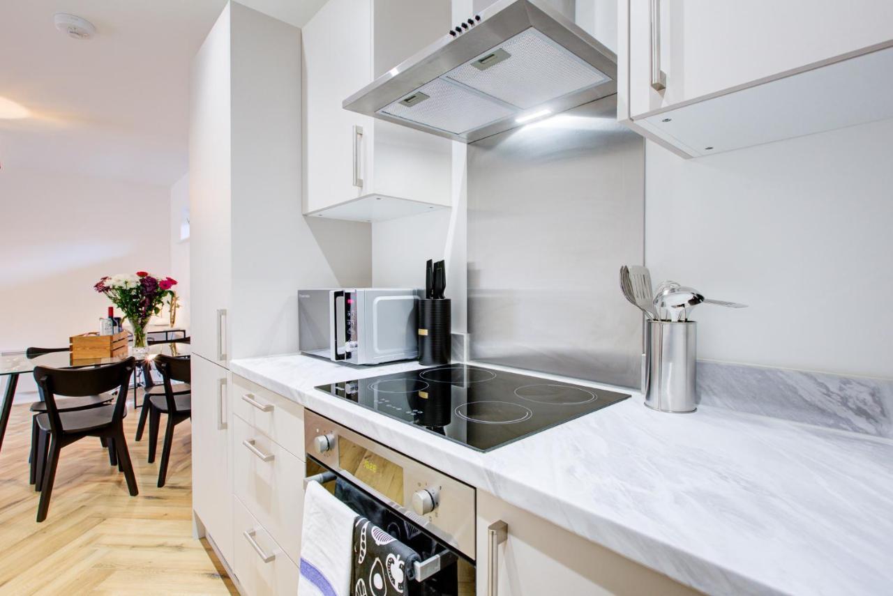 Hybrid Resi - Close To Tooting And Wimbledon